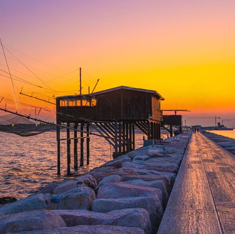 Pesca turistica al tramonto