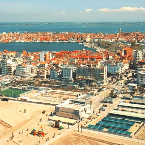 Sottomarina vista dall'alto